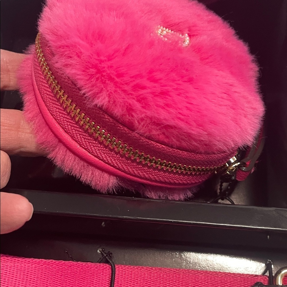 Juicy Couture Vibrant Pink Accessory Set - Picture 6 of 8